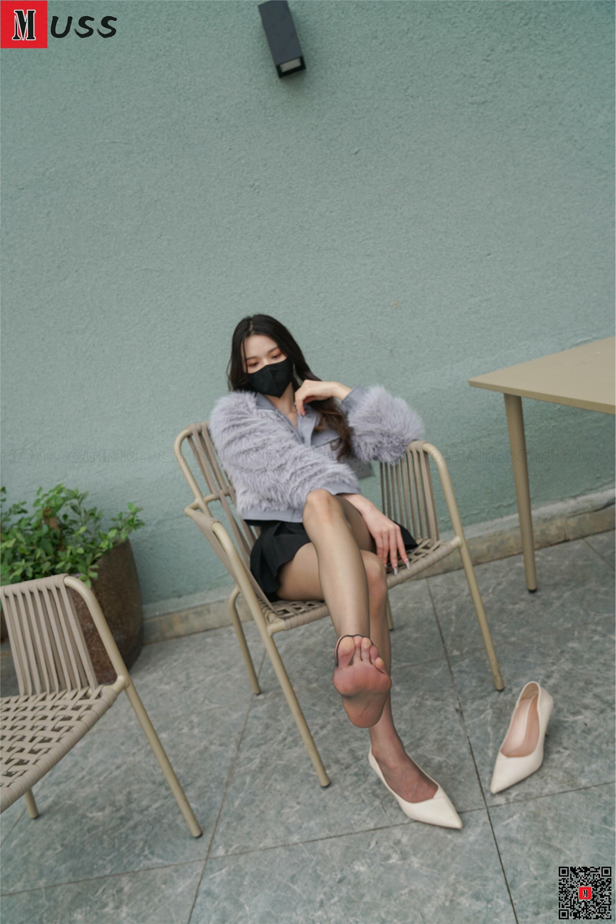 MussGirl慕丝女郎  NO.201 户外灰丝超短裙高跟